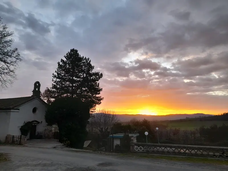 Lever de soleil sur la chapelle